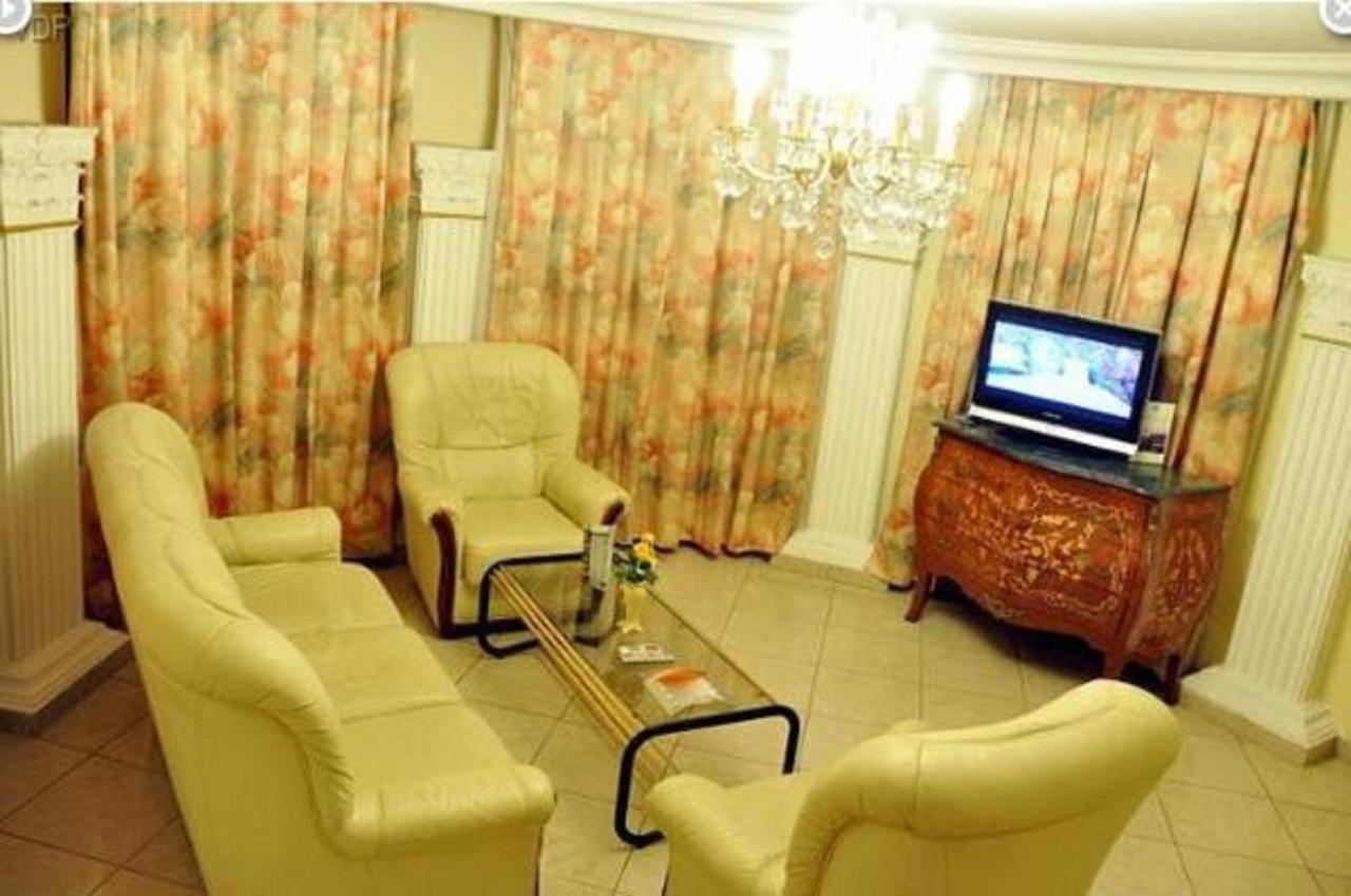 Hotel Vallee Des Princes Ντουάλα Εξωτερικό φωτογραφία