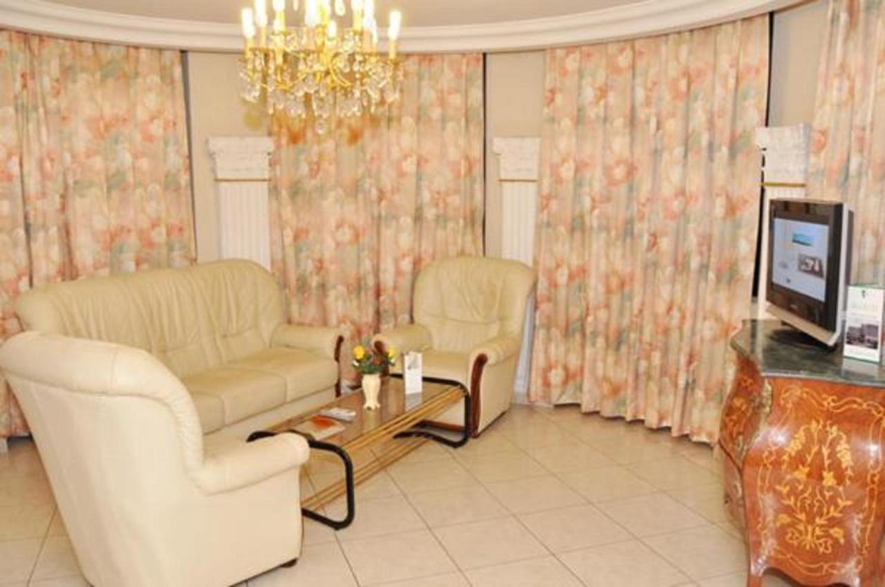 Hotel Vallee Des Princes Ντουάλα Εξωτερικό φωτογραφία